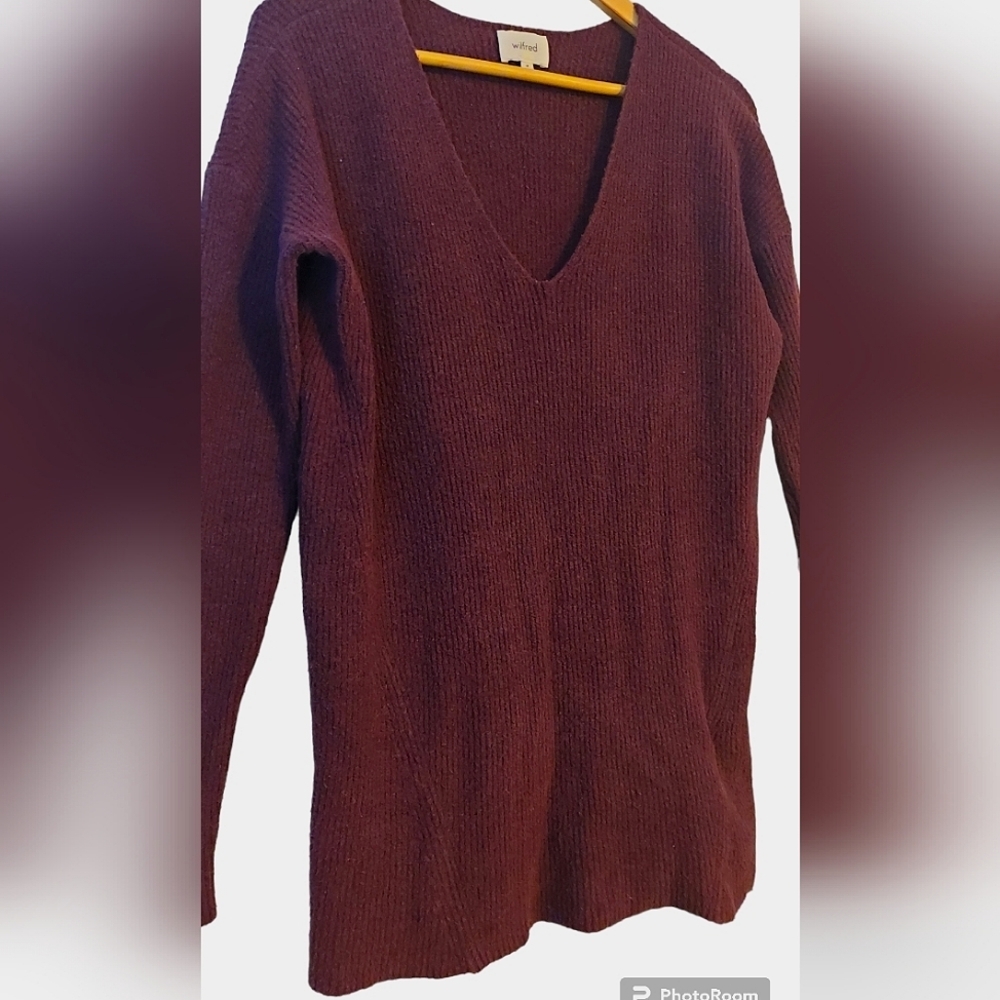 Aritzia Wilfred Burgundy Ribbed Sweater size M